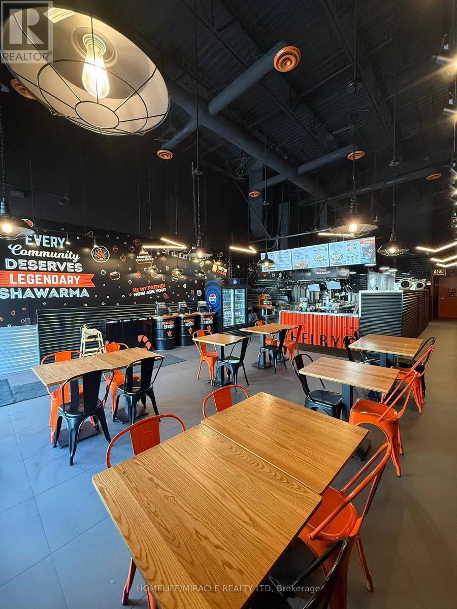 290 W HUNT CLUB ROAD