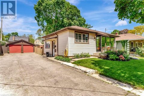 47 LANSDOWNE Avenue Brantford ON N3T4T4