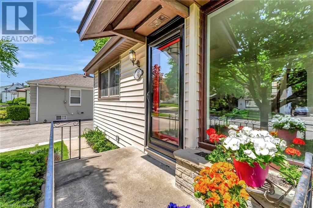 47 LANSDOWNE Avenue