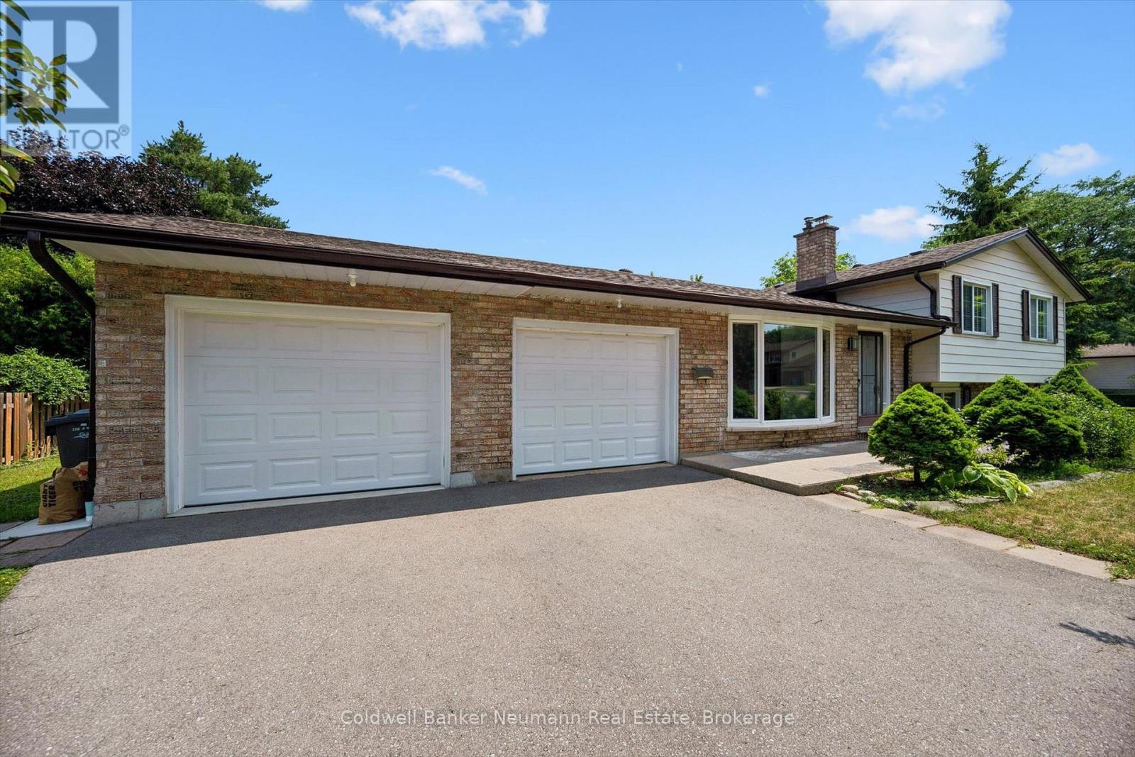 3 MEADOW CRESCENT