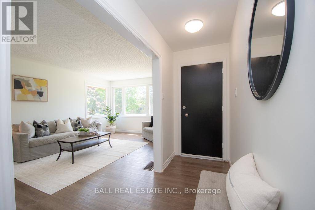 286 SUNSET BOULEVARD
