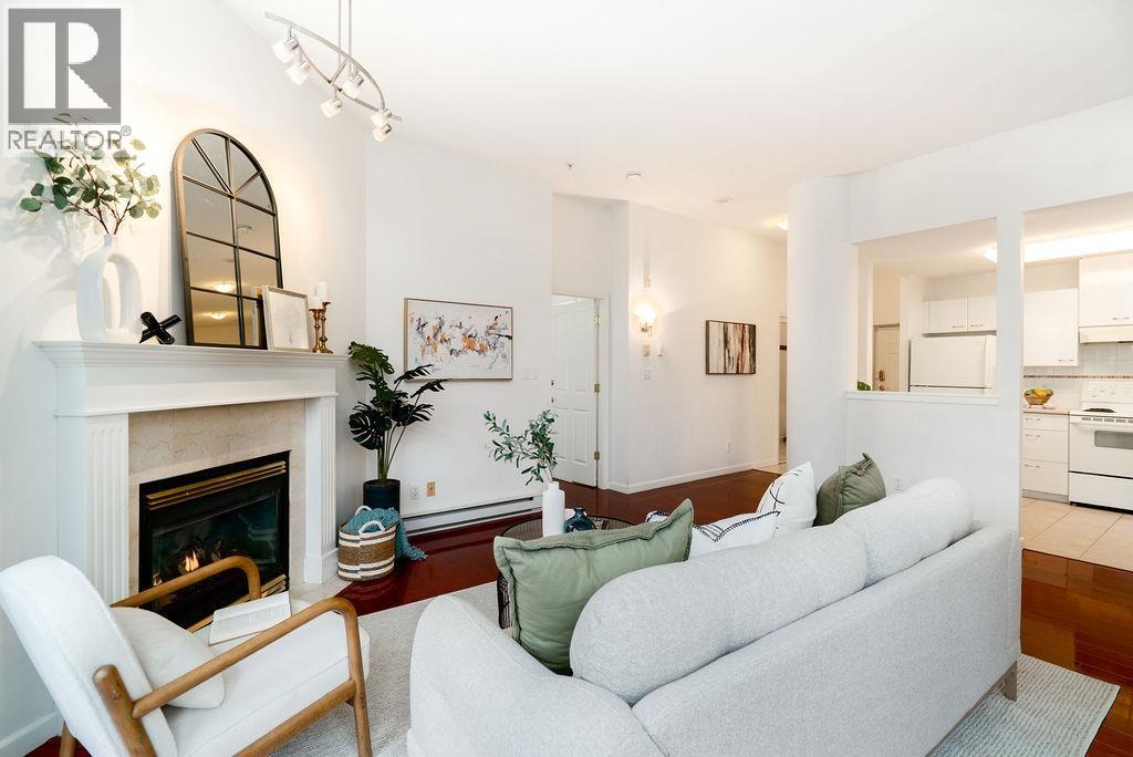 101 4425 HALIFAX STREET