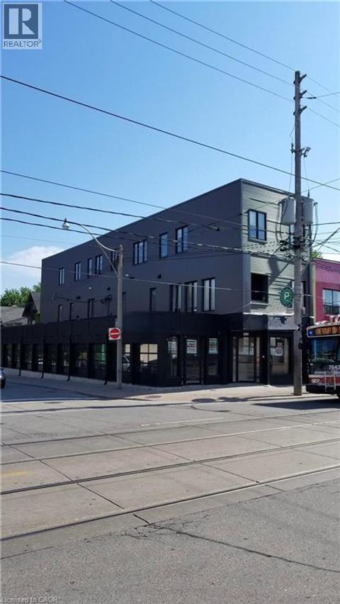 1415 E GERRARD Street E Toronto ON M4L1Z5