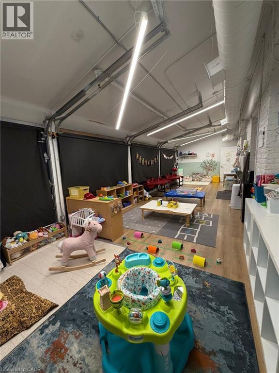 1415 E GERRARD Street E