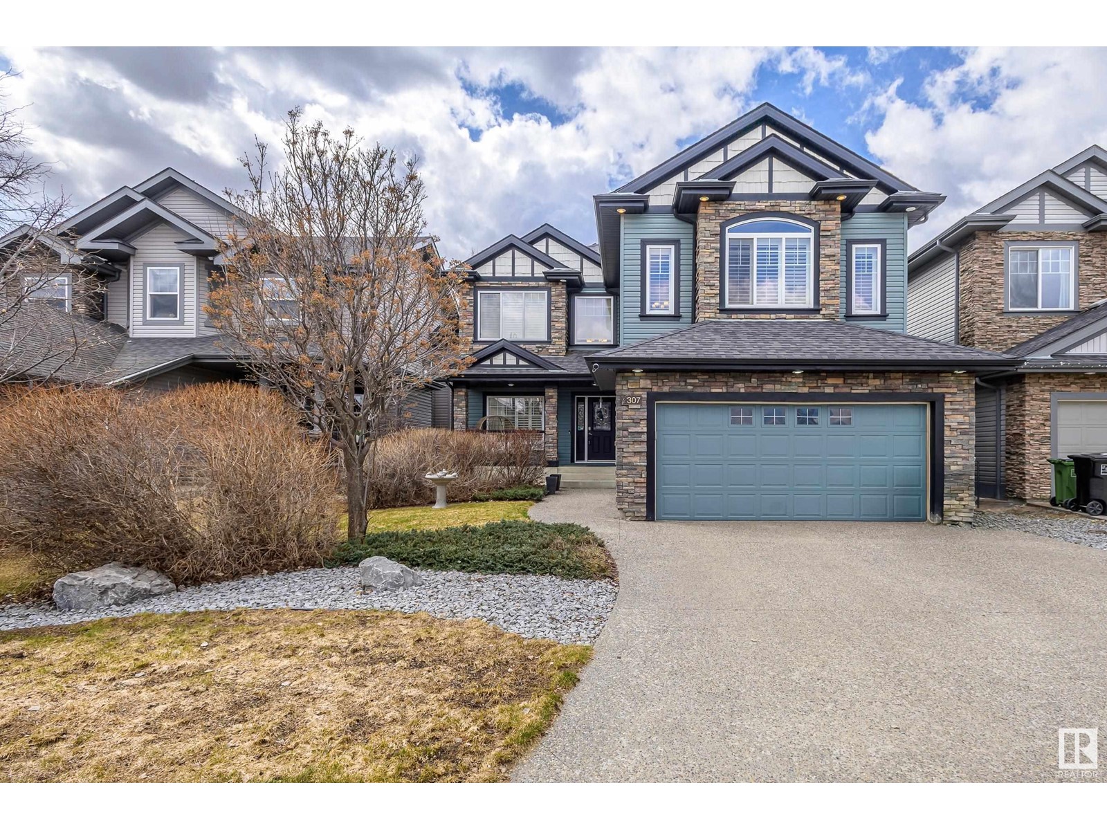 307 CALLAGHAN CL SW