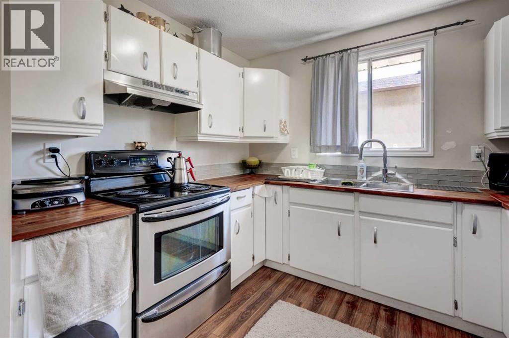 5 Fonda Drive SE