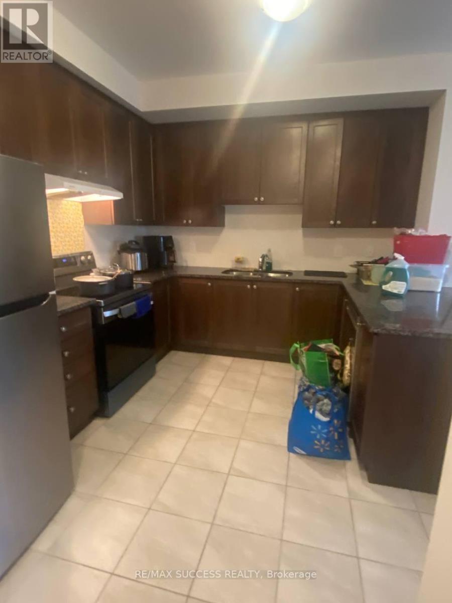 87 - 677 PARK ROAD N