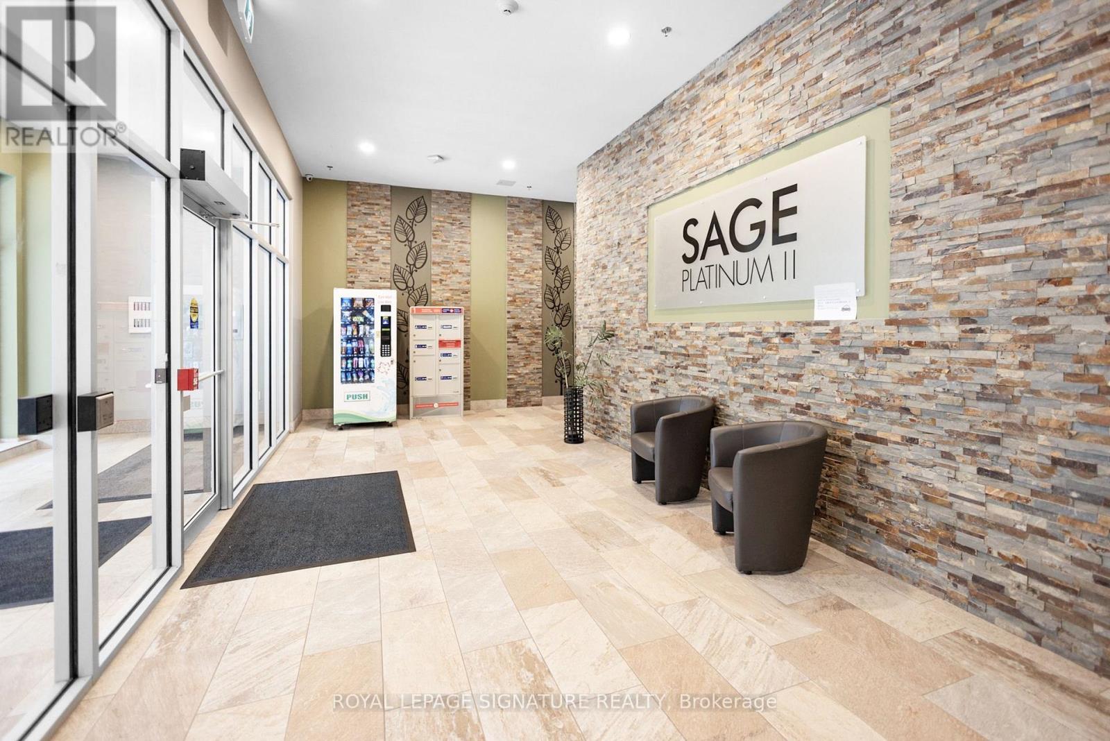 619 - 308 LESTER STREET