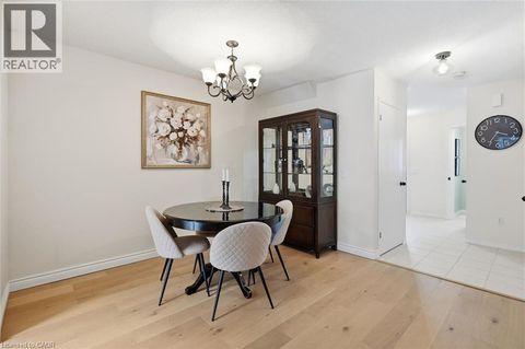 38 GRINDSTONE Way Waterdown ON L9H7B7