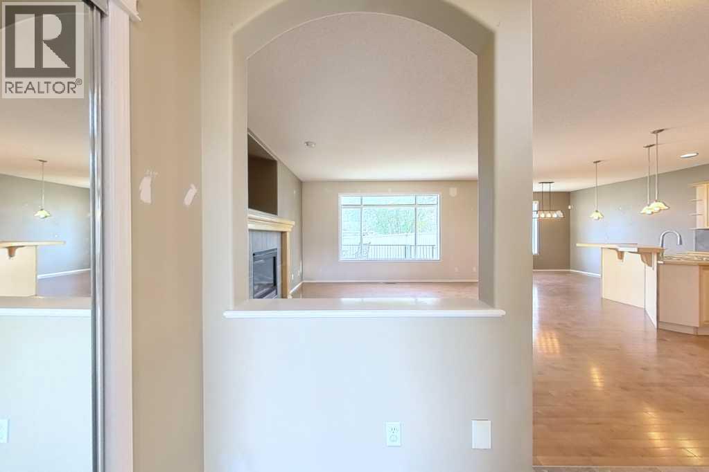 39 Simcoe Terrace SW