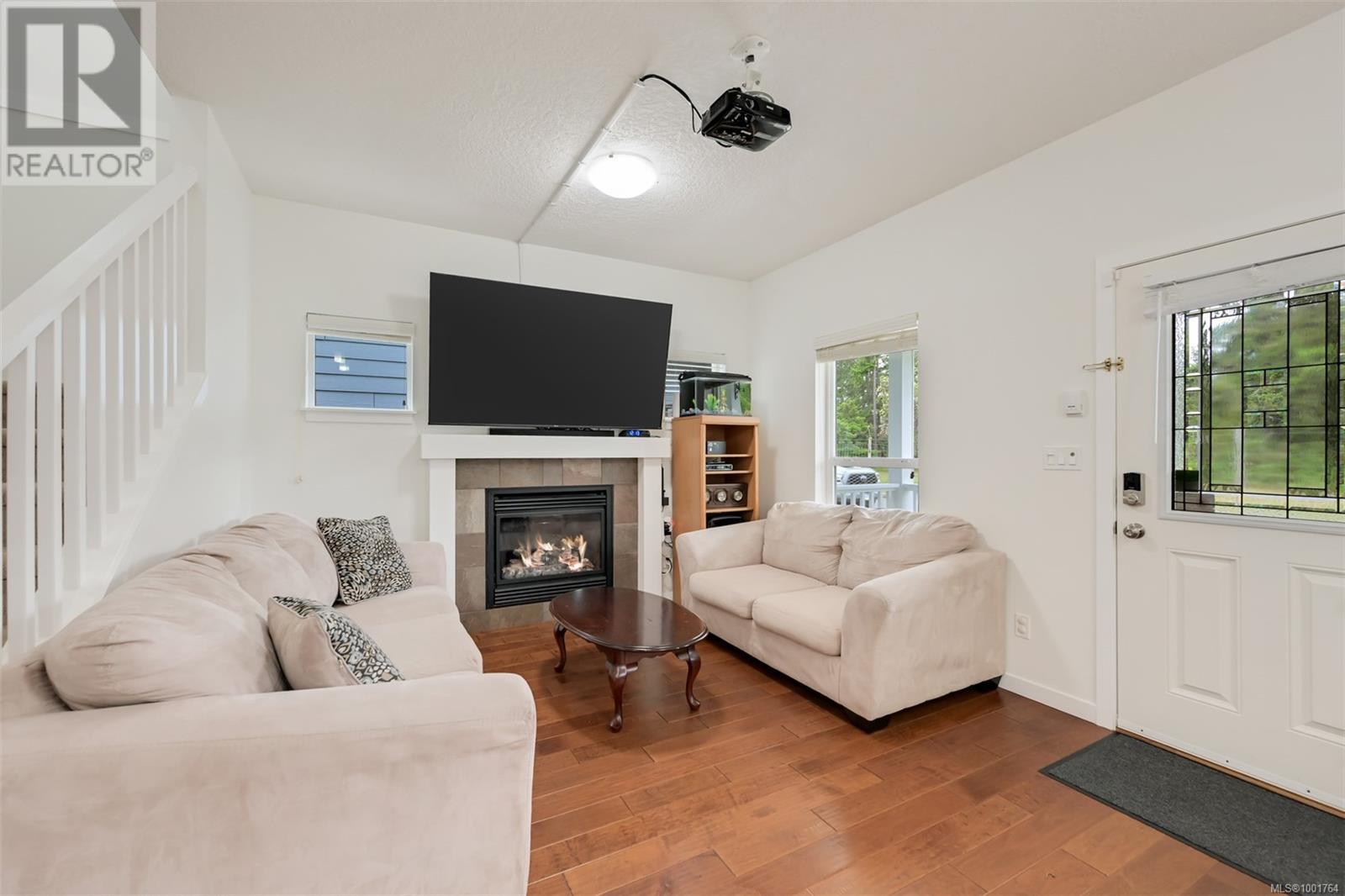 3369 Piper Rd