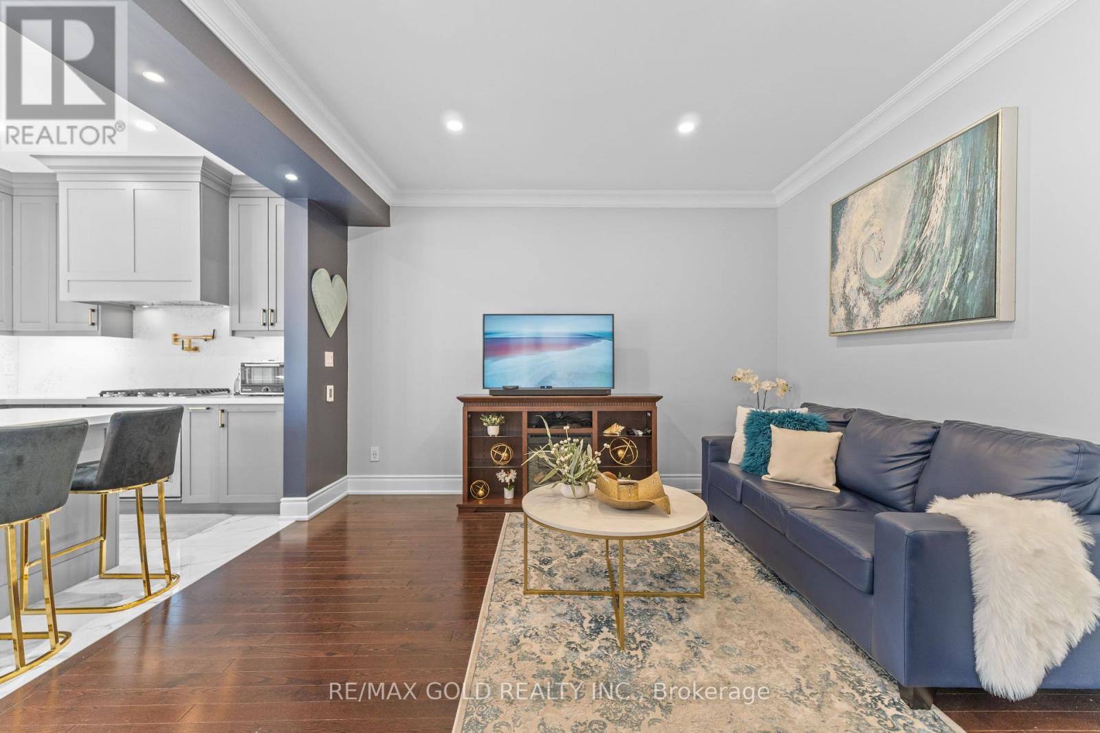 52 VANDERPOOL CRESCENT
