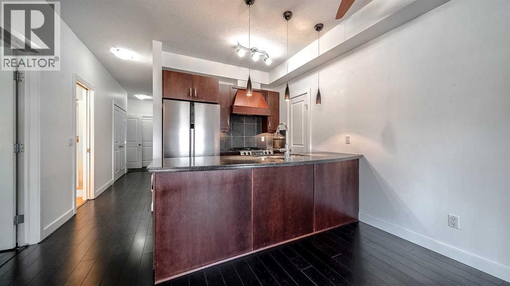 304, 1818 14 Street SW