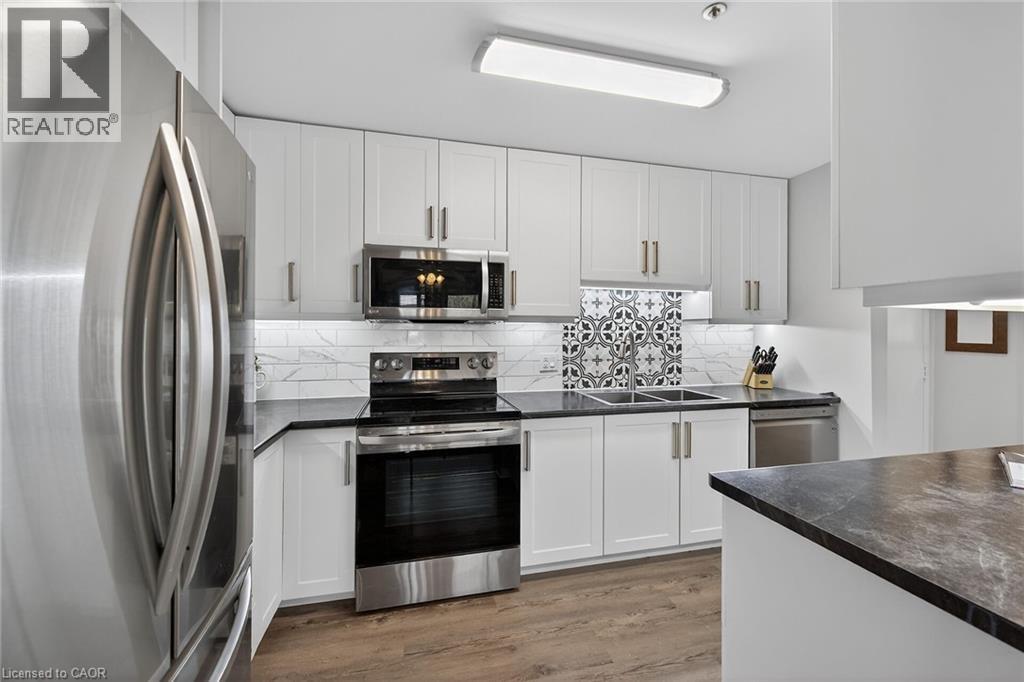 6 NIAGARA Street Unit# 208