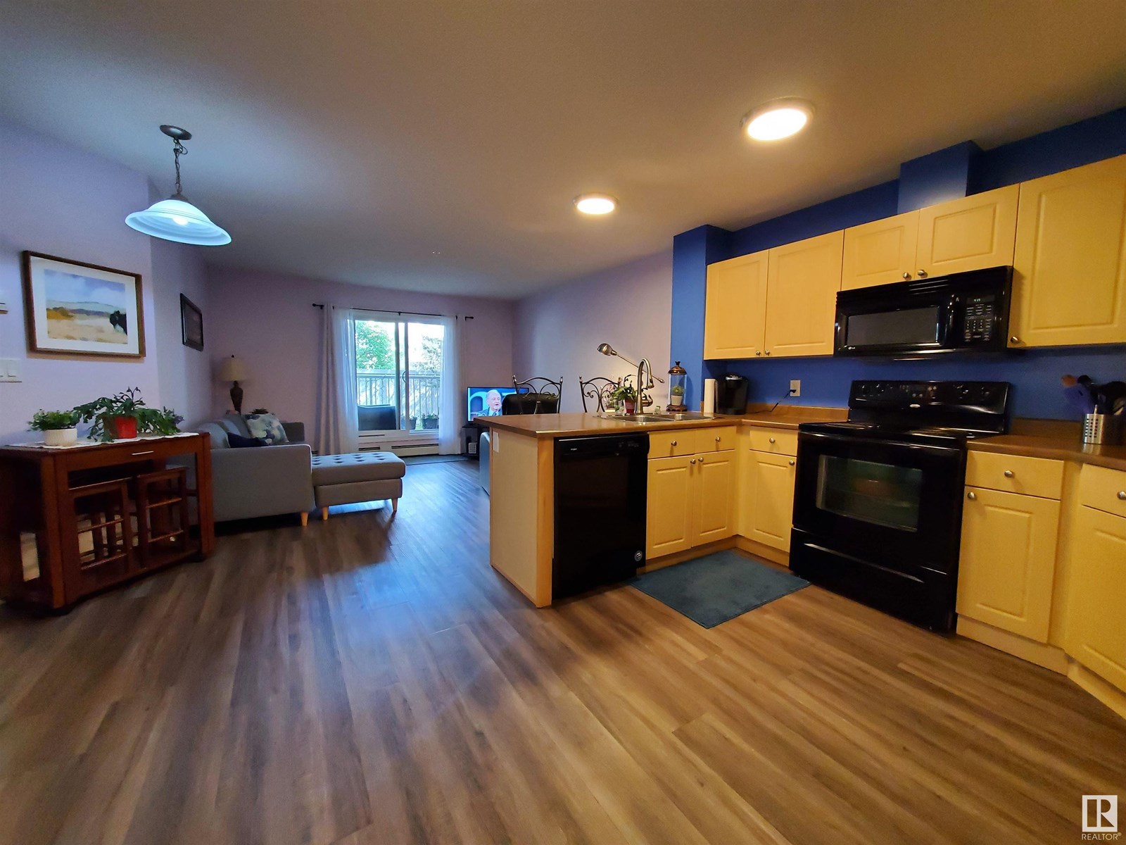 #109 4403 23 ST NW