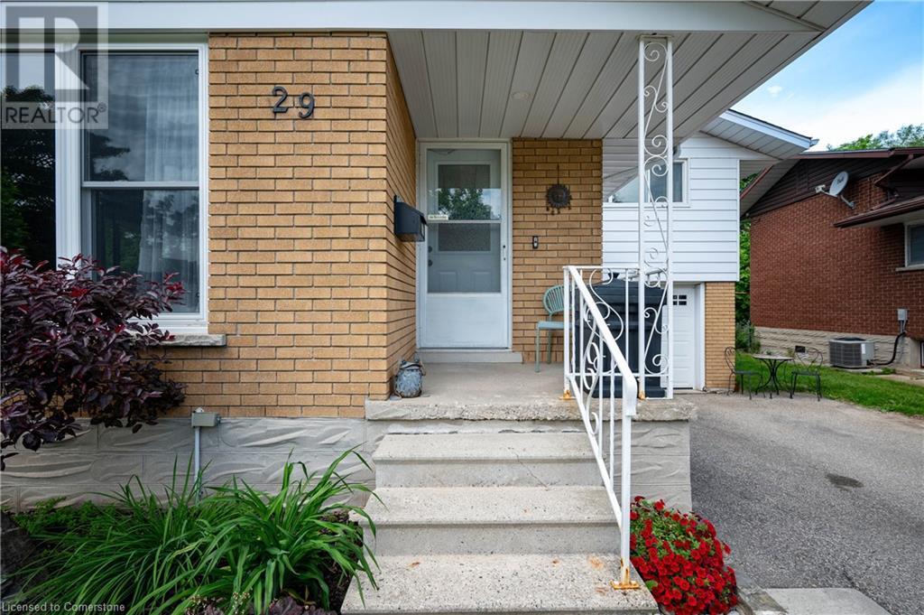 29 RUSKVIEW Road