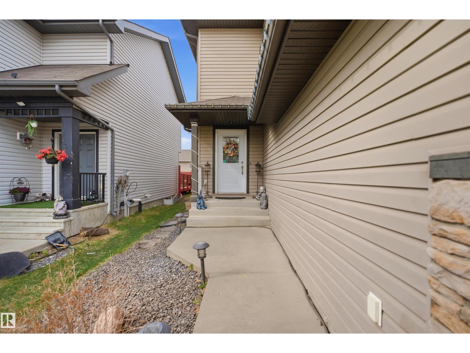 1444 37C AV NW