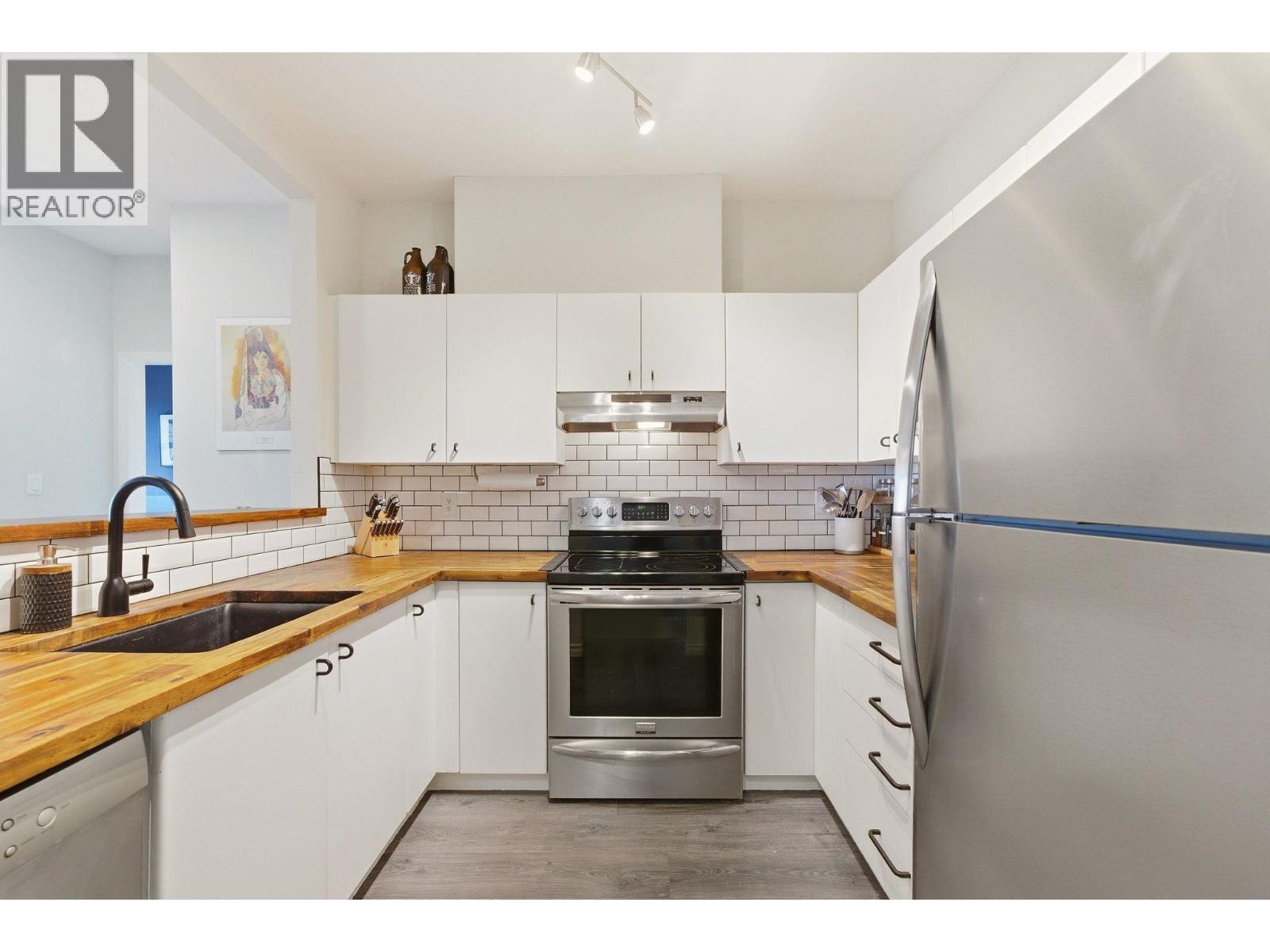 209 580 TWELFTH STREET