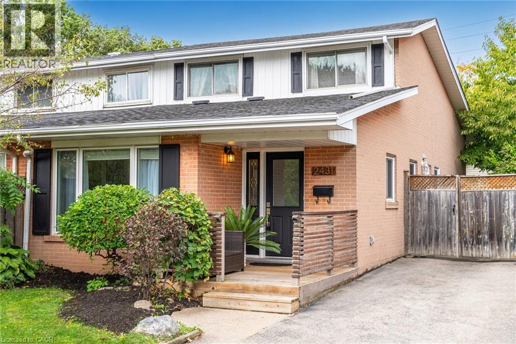 2431 PADSTOW Crescent