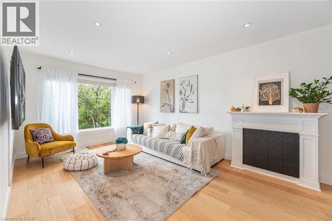 2431 PADSTOW Crescent Mississauga ON L5J2G2