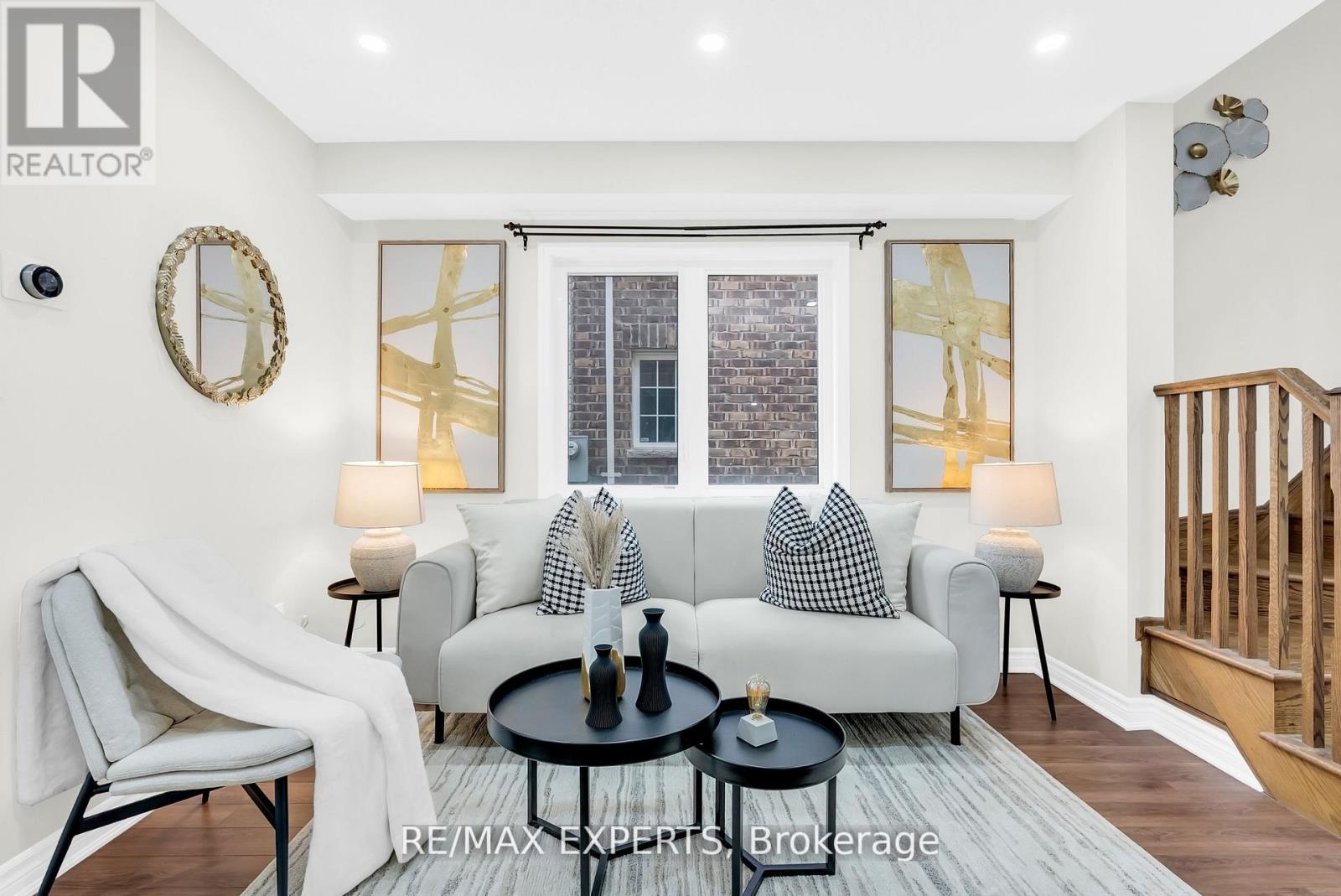 1544 GAINER CRESCENT