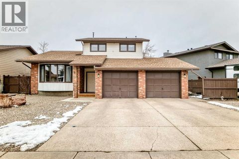 48 Parkwood Crescent Strathmore AB T1P1H5