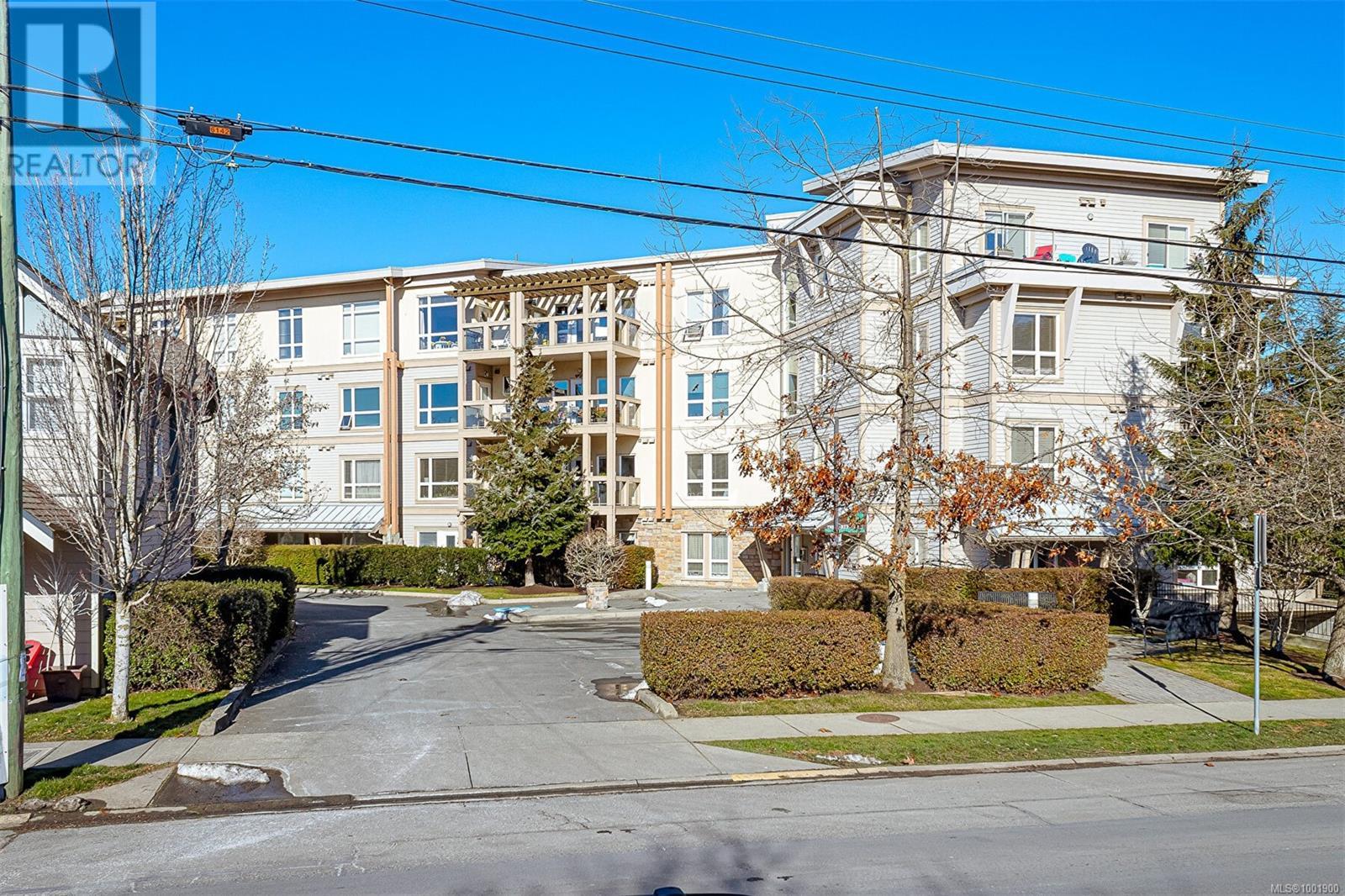 203 1156 Colville Rd