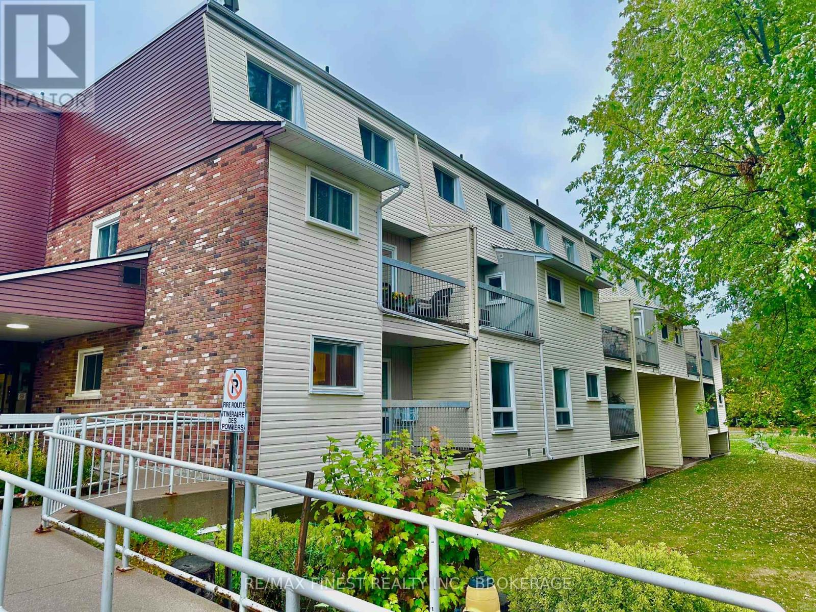 107 - 1010 PEMBRIDGE CRESCENT