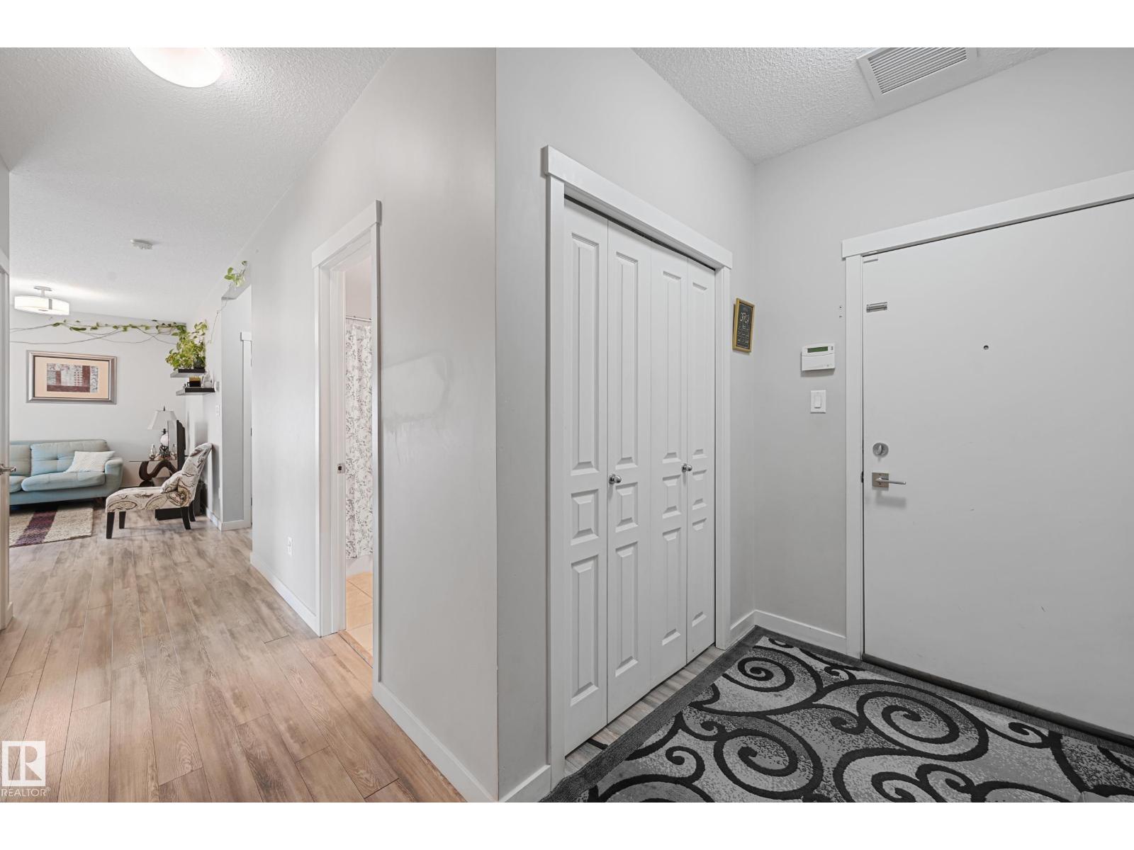 #102 812 WELSH DR SW