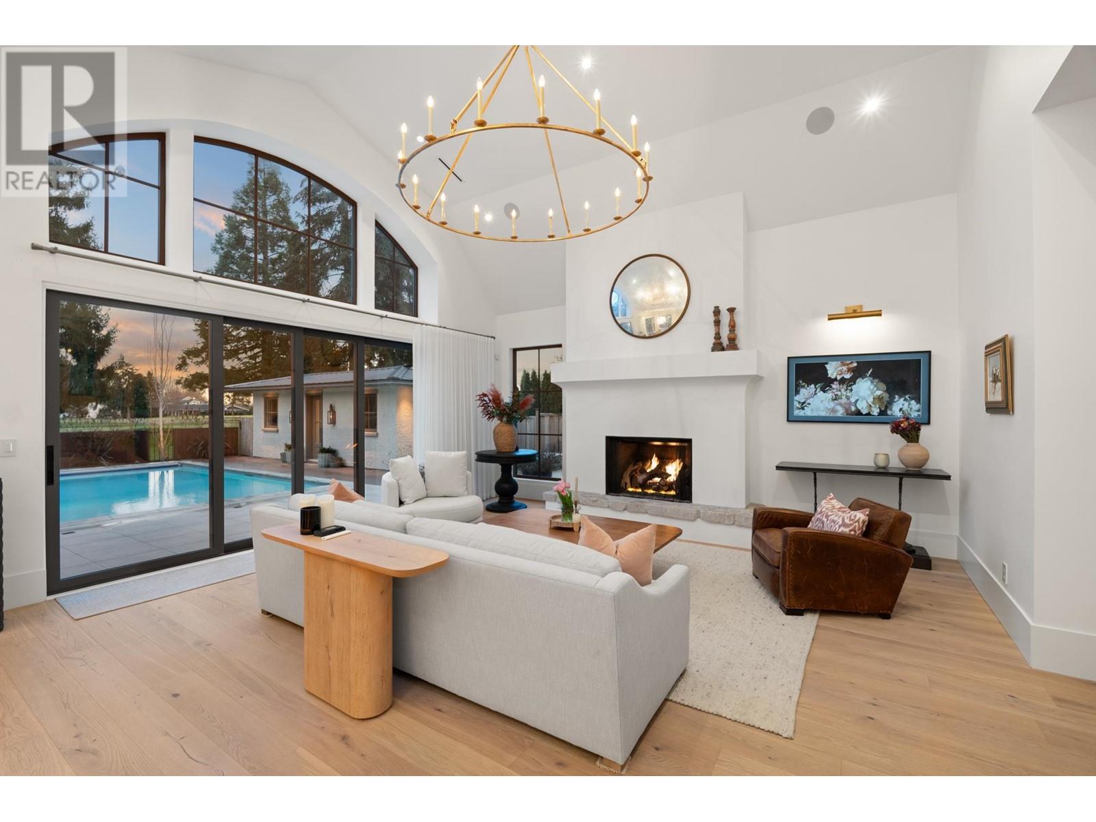 948 EDEN CRESCENT