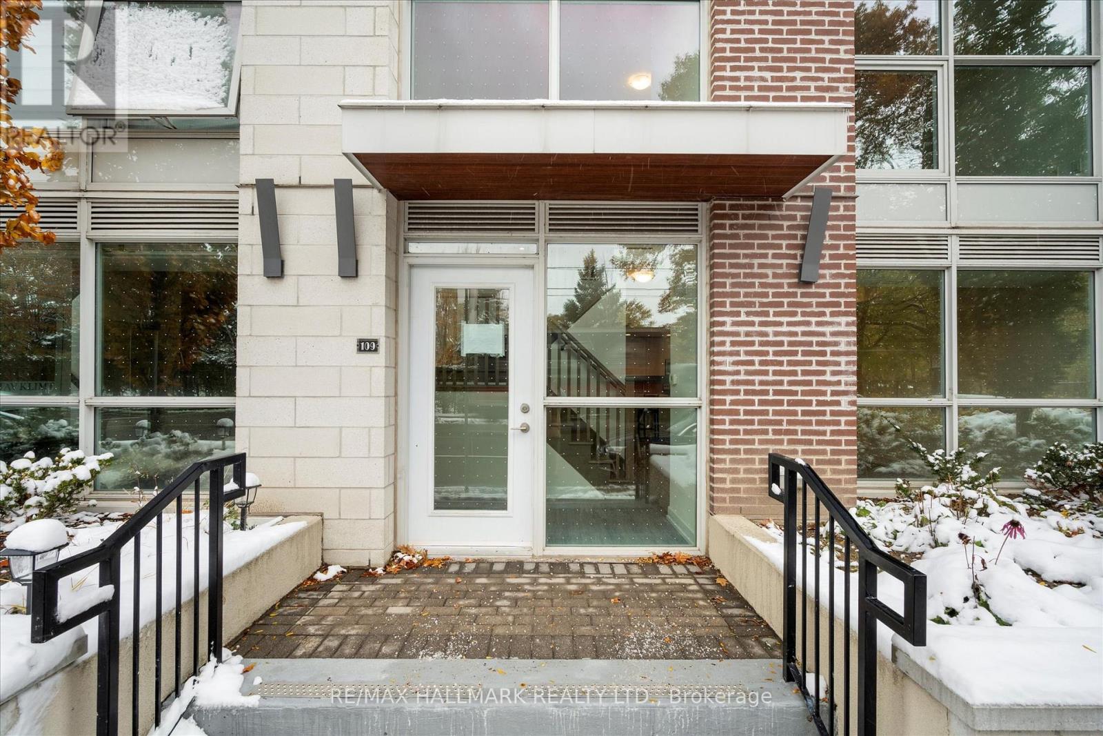 TH9 - 1350 KINGSTON ROAD