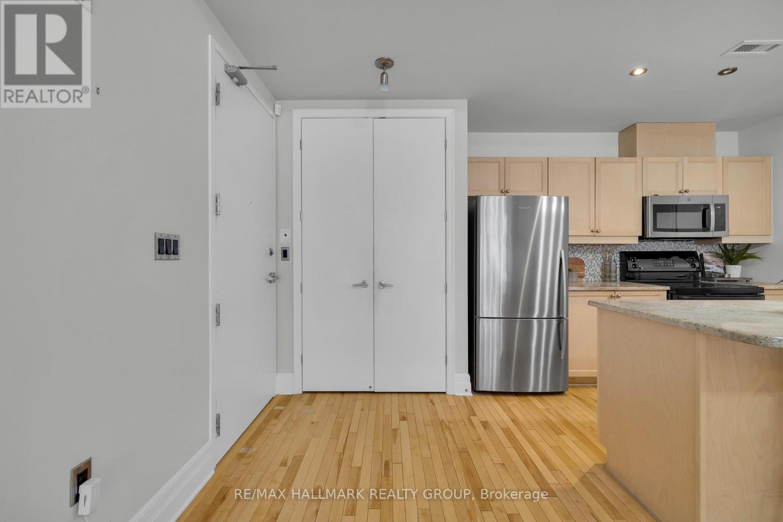 203 - 260 BESSERER STREET