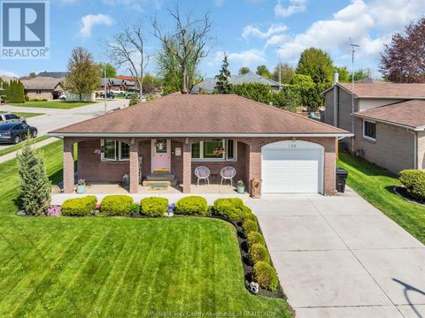 126 MCCALLUM DRIVE Kingsville ON N9Y1G7