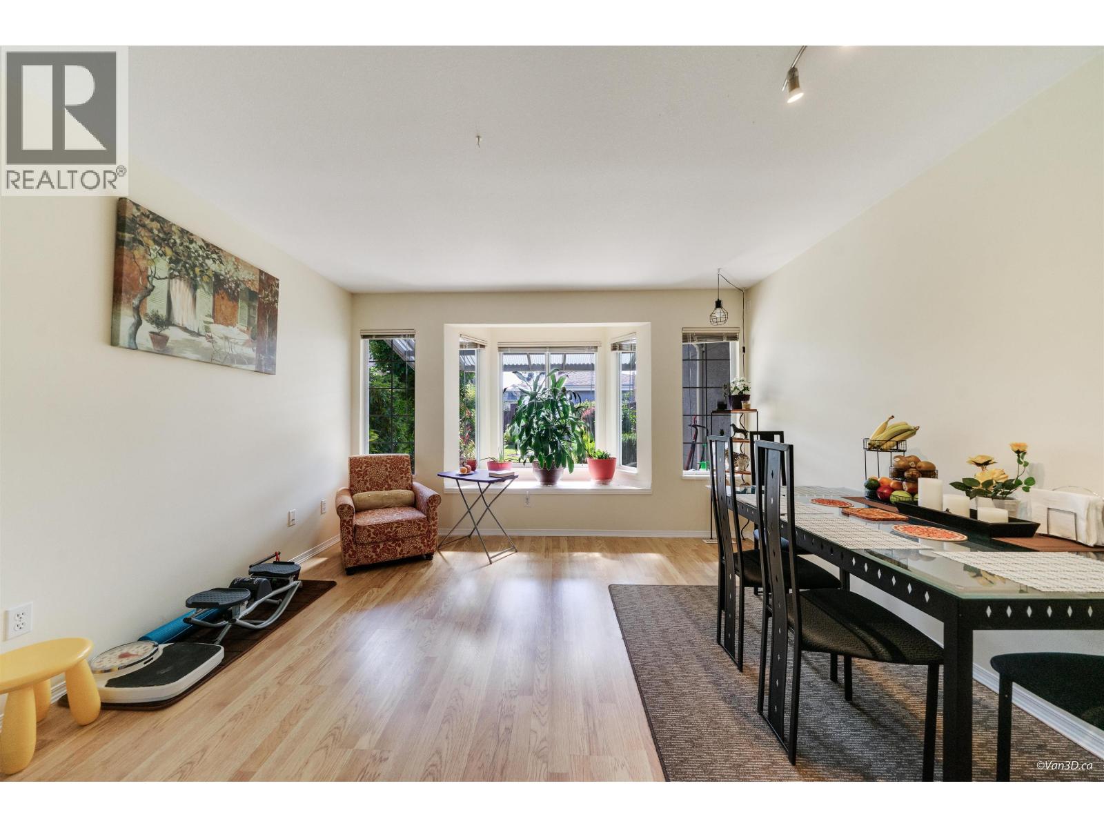 215 W 18TH STREET