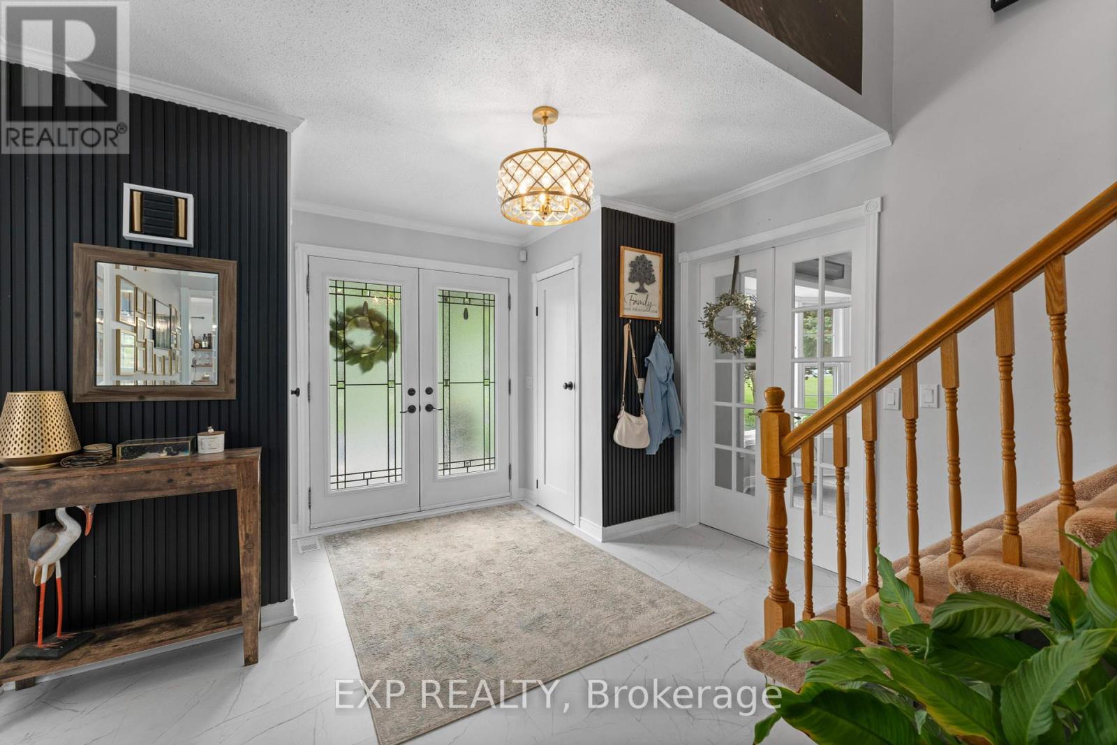 18 RIVERVIEW DRIVE