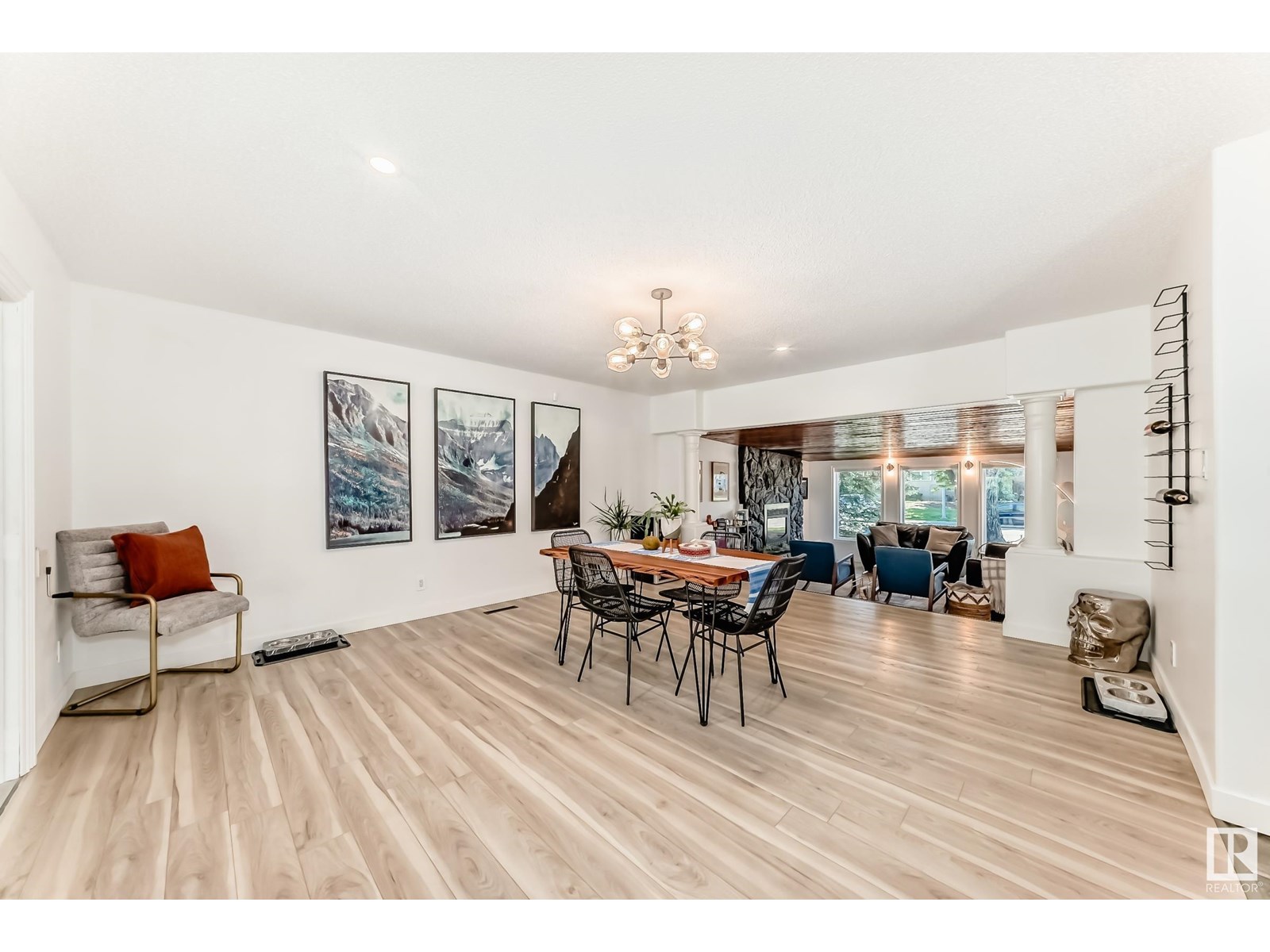 15226 81 AV NW