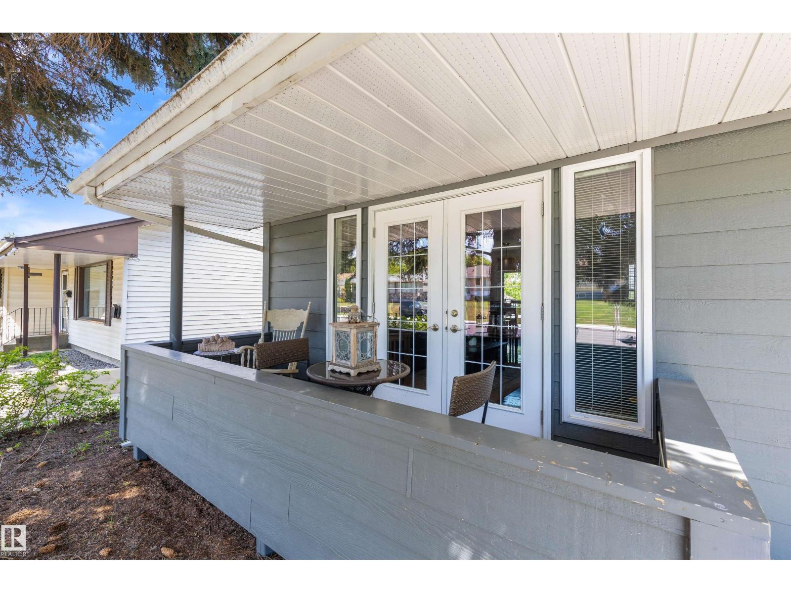 25 MOUNT ROYAL DR