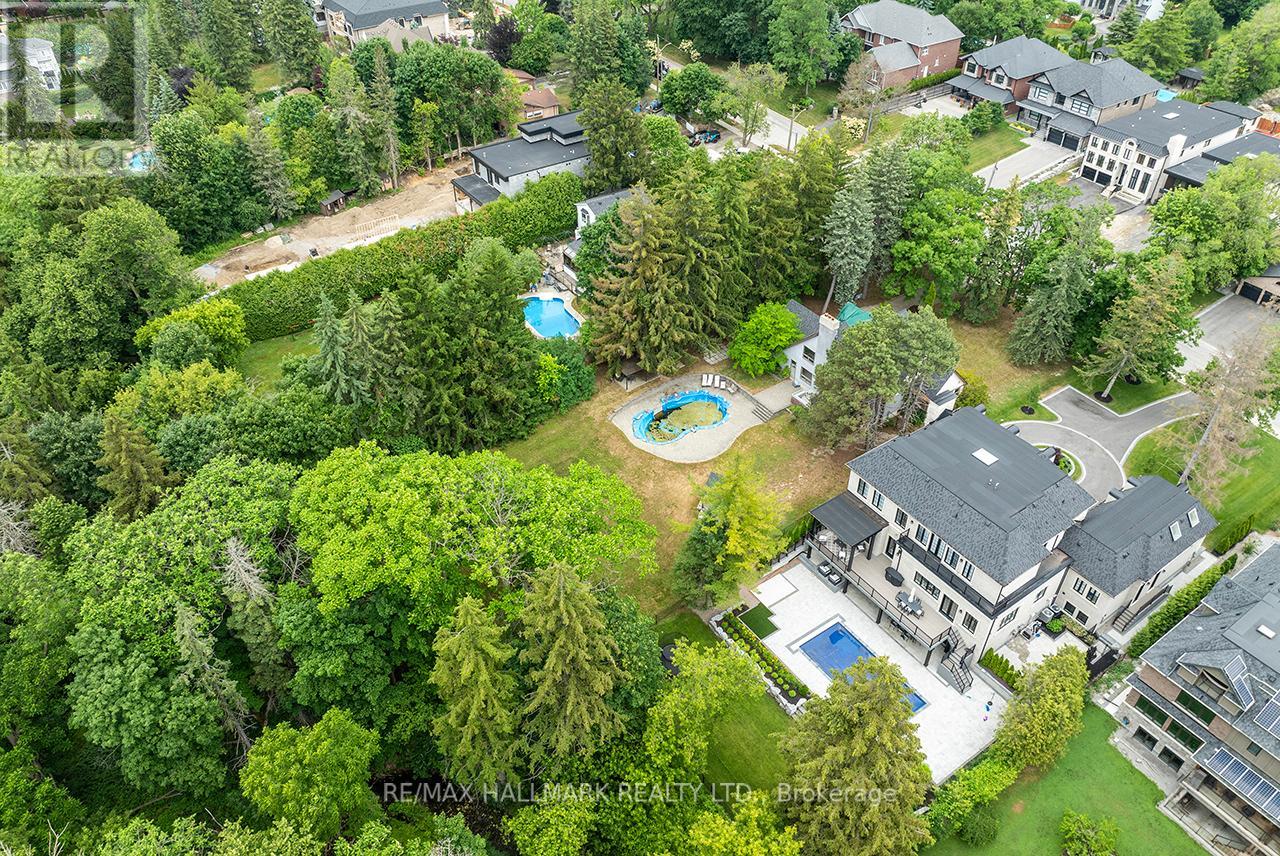 1382 ROUGEMOUNT DRIVE