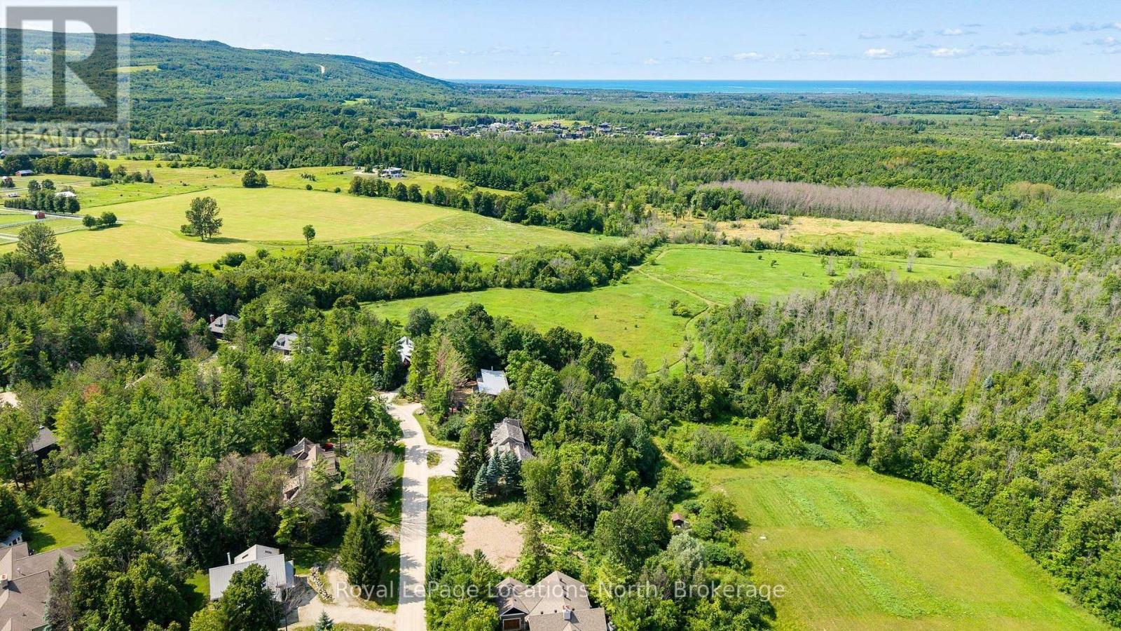 11 OSLER PINES DRIVE