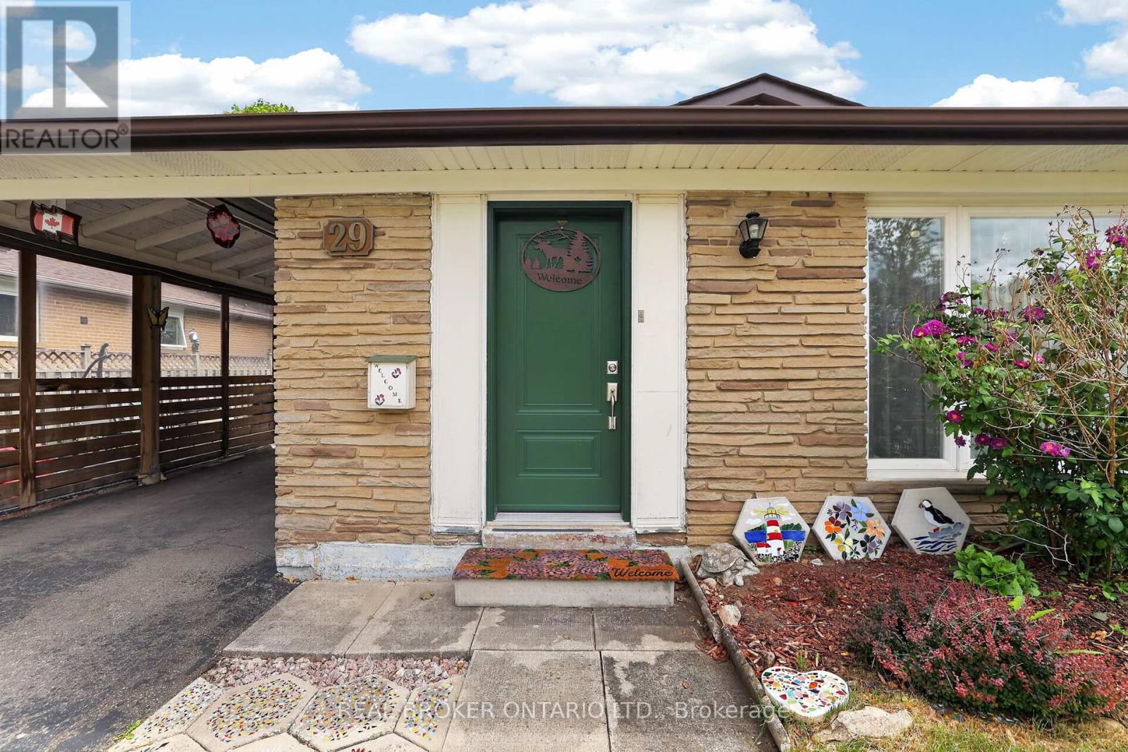 29 NORTHWOOD DRIVE