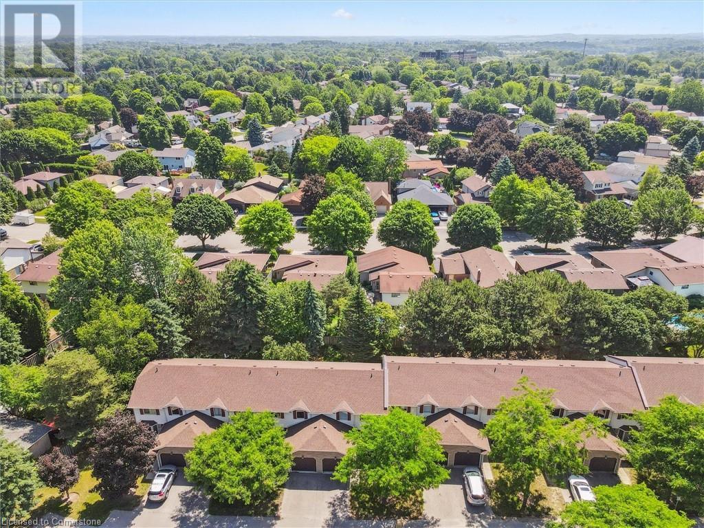 476 KINGSCOURT Drive Unit# 22