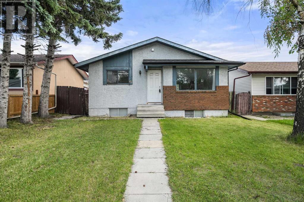 67 Fallswater Road NE