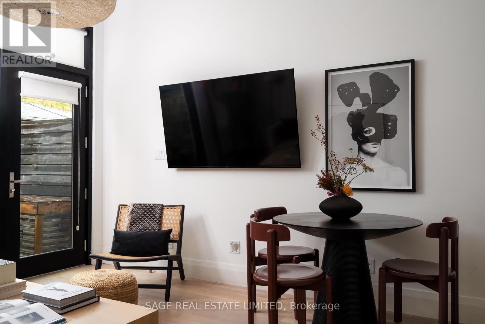 110B PALMERSTON AVENUE