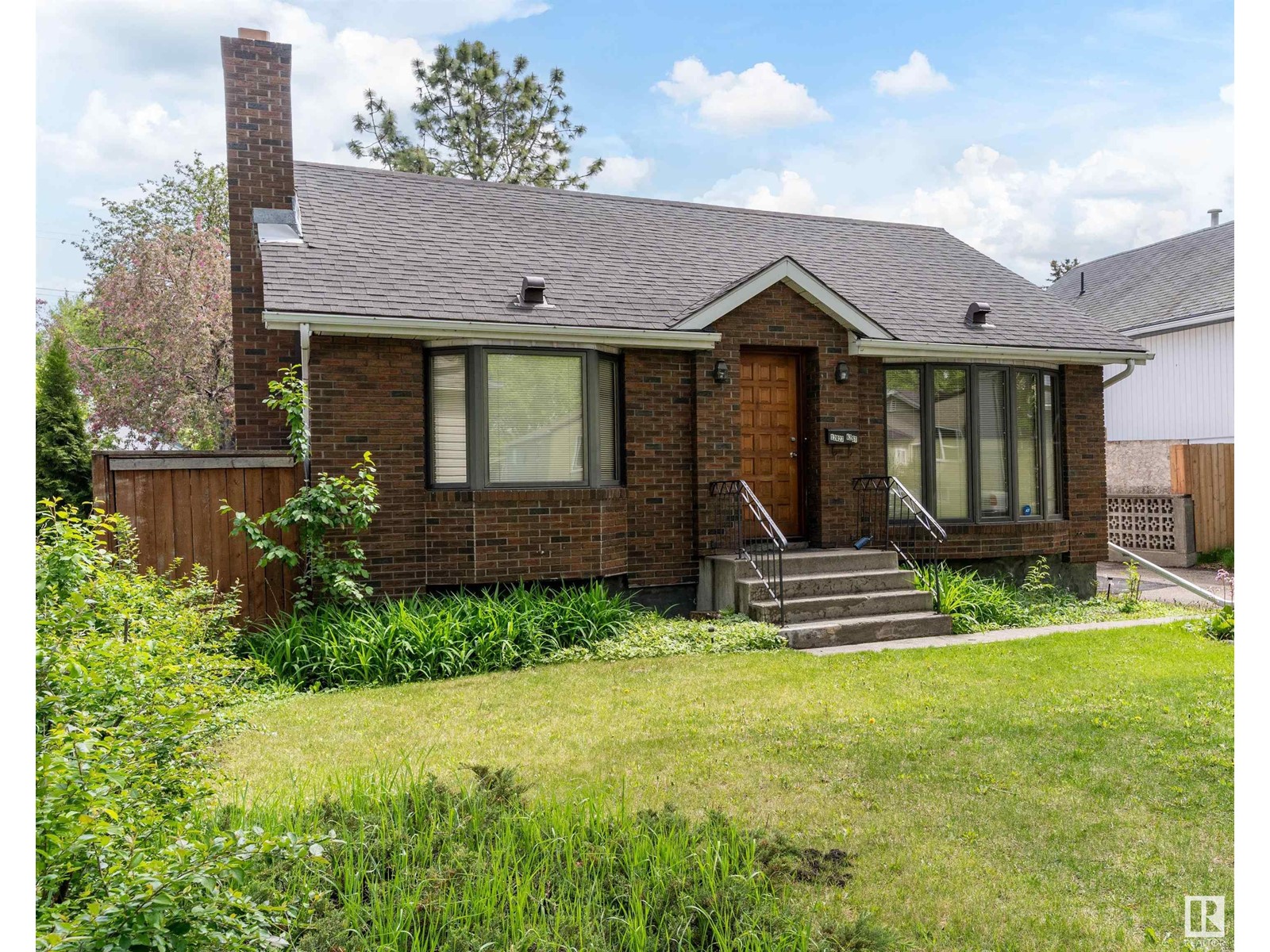 12027 62 ST NW