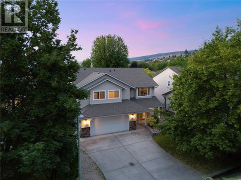 506 Harrop Avenue Kelowna BC V1X6J3