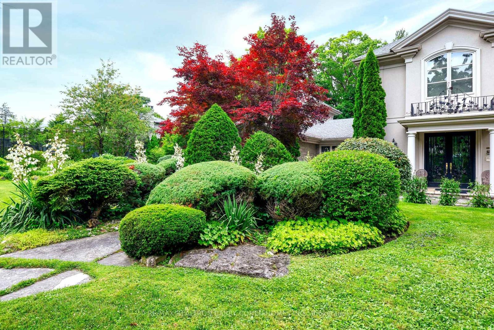 340 RIVERVIEW DRIVE