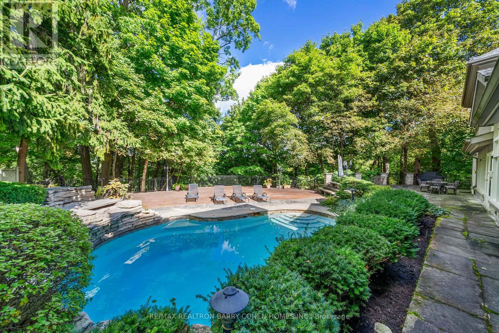 340 RIVERVIEW DRIVE