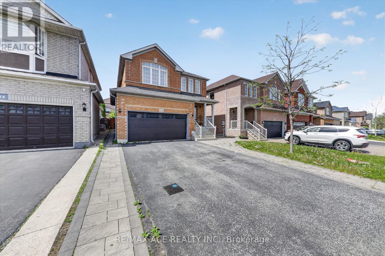 42 FEATHER REED WAY