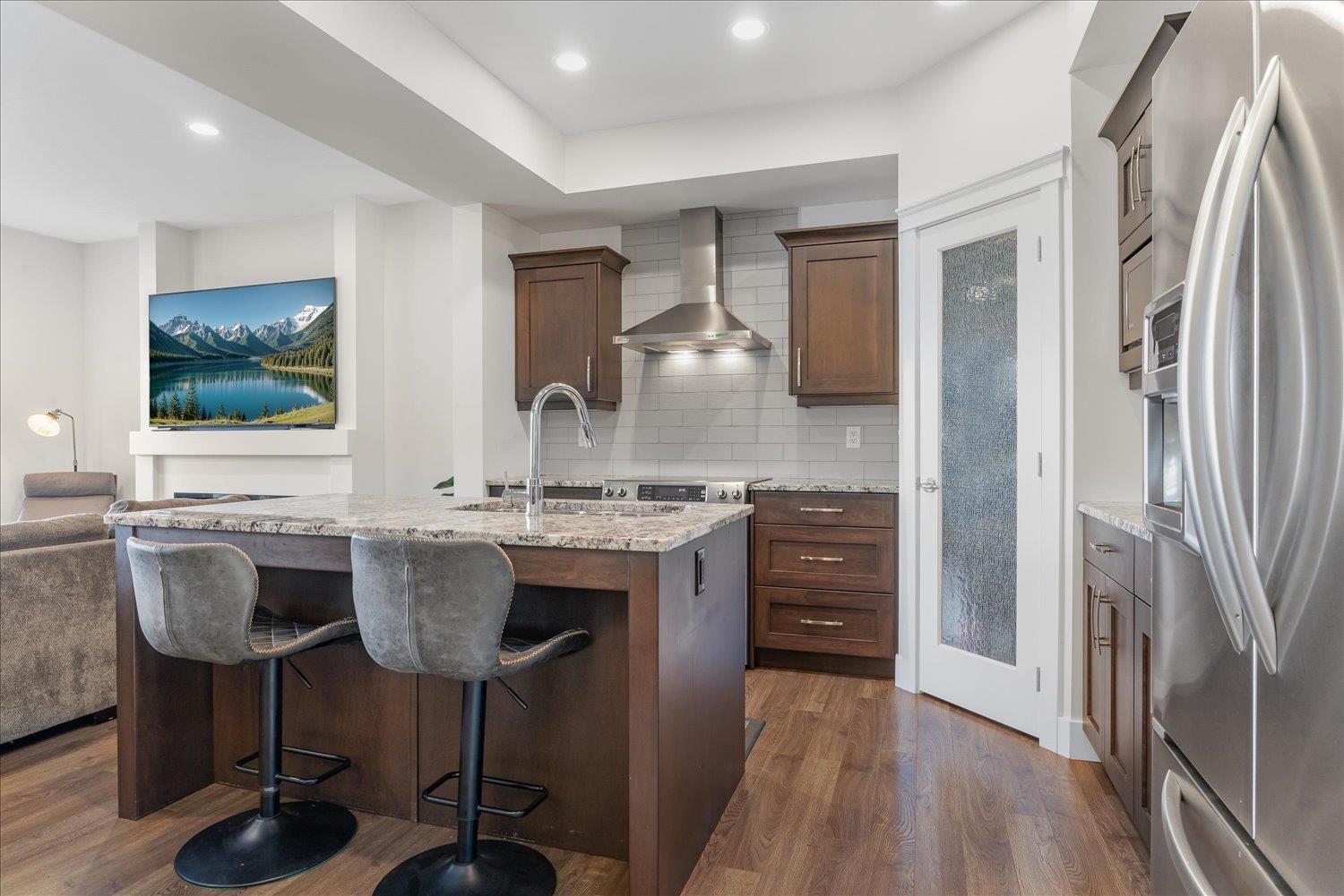 5486 MACLACHLAN PLACE|Promontory