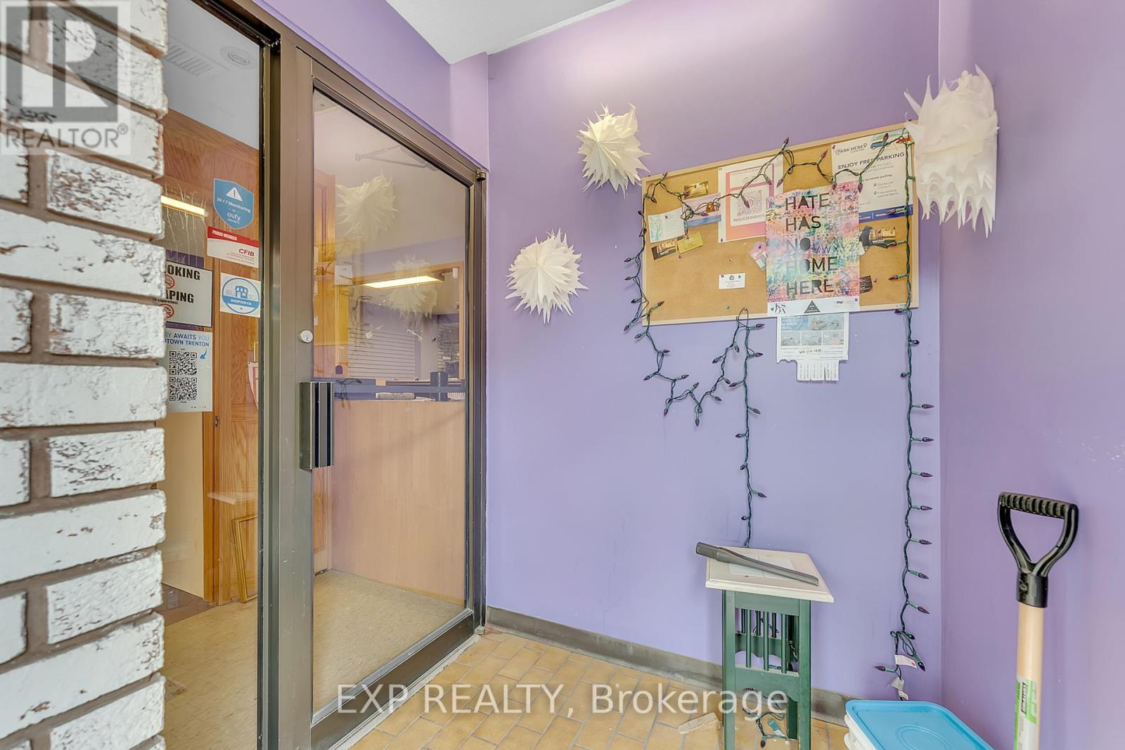 UNIT B - 2 KING STREET